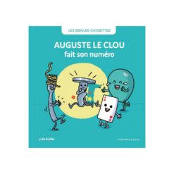 auguste le clou fait son numéro la poule qui pond