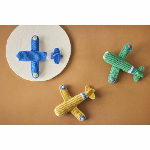 hochet crochet avion global affairs