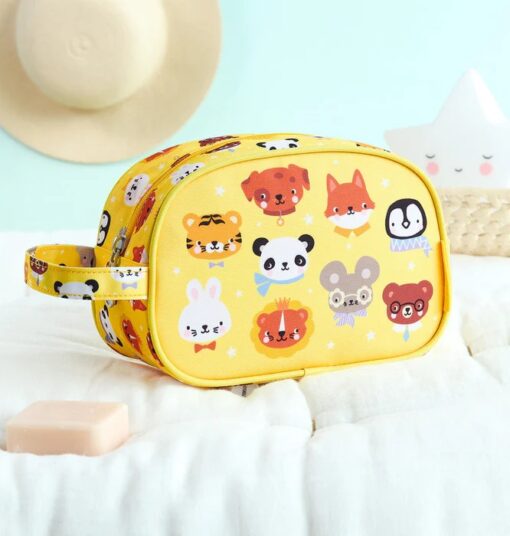 trousse de toilette animaux a little lovely company
