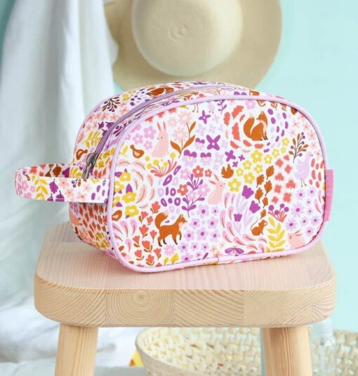 trousse de toilette fleurs a little lovely company